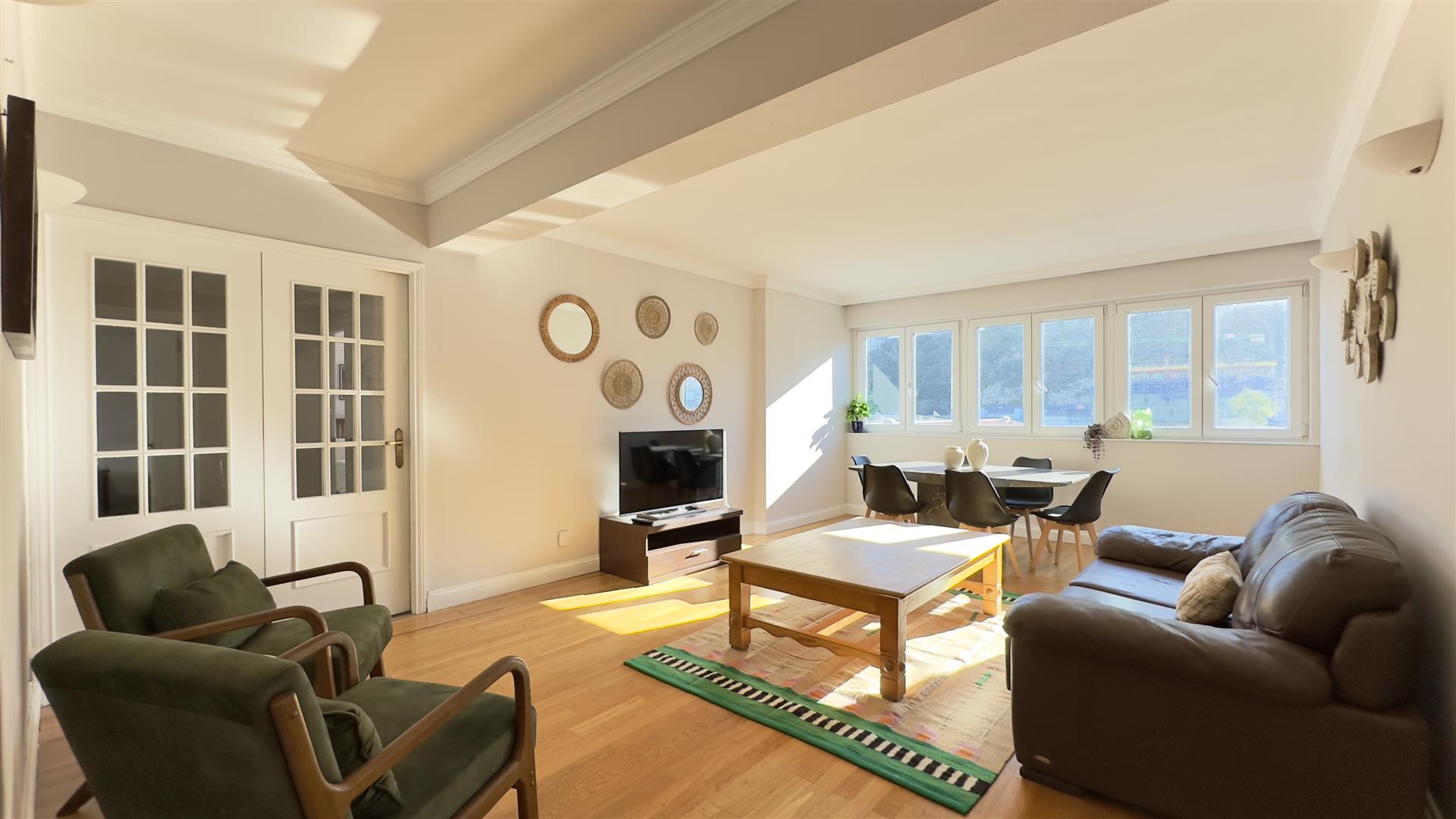 Image of Apartment - 3 Bedrooms - 1 Bathrooms for Rental in Marina Court-Gibraltar, Image 1